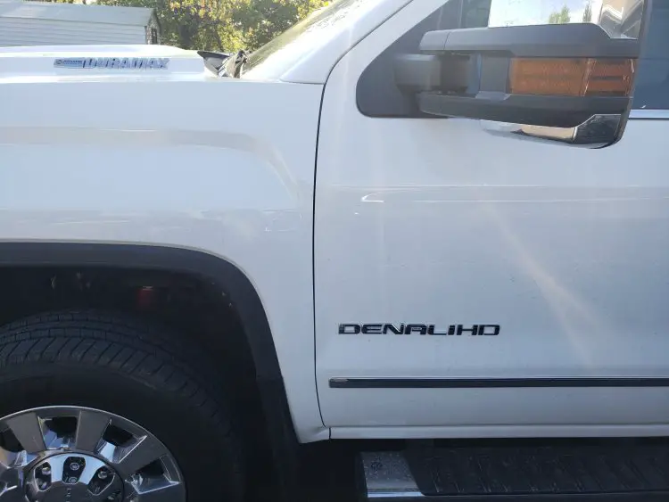 2017 GMC Sierra 2500hd Denali emblem/badges placement 20142018