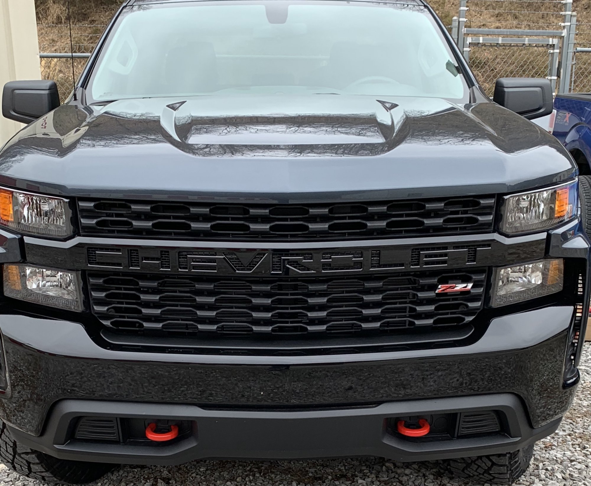 Has anyone color matched Trail Boss bumpers yet? - 2019/2020 Silverado & Sierra Mods - GM-Trucks.com