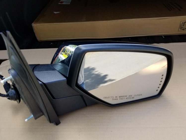 R mirror.jpg