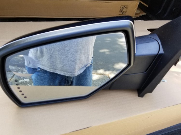 L mirror.jpg