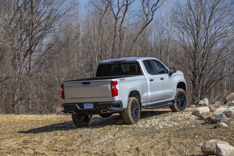 2020-Chevrolet-Silverado-TrailBoss-057.jpg