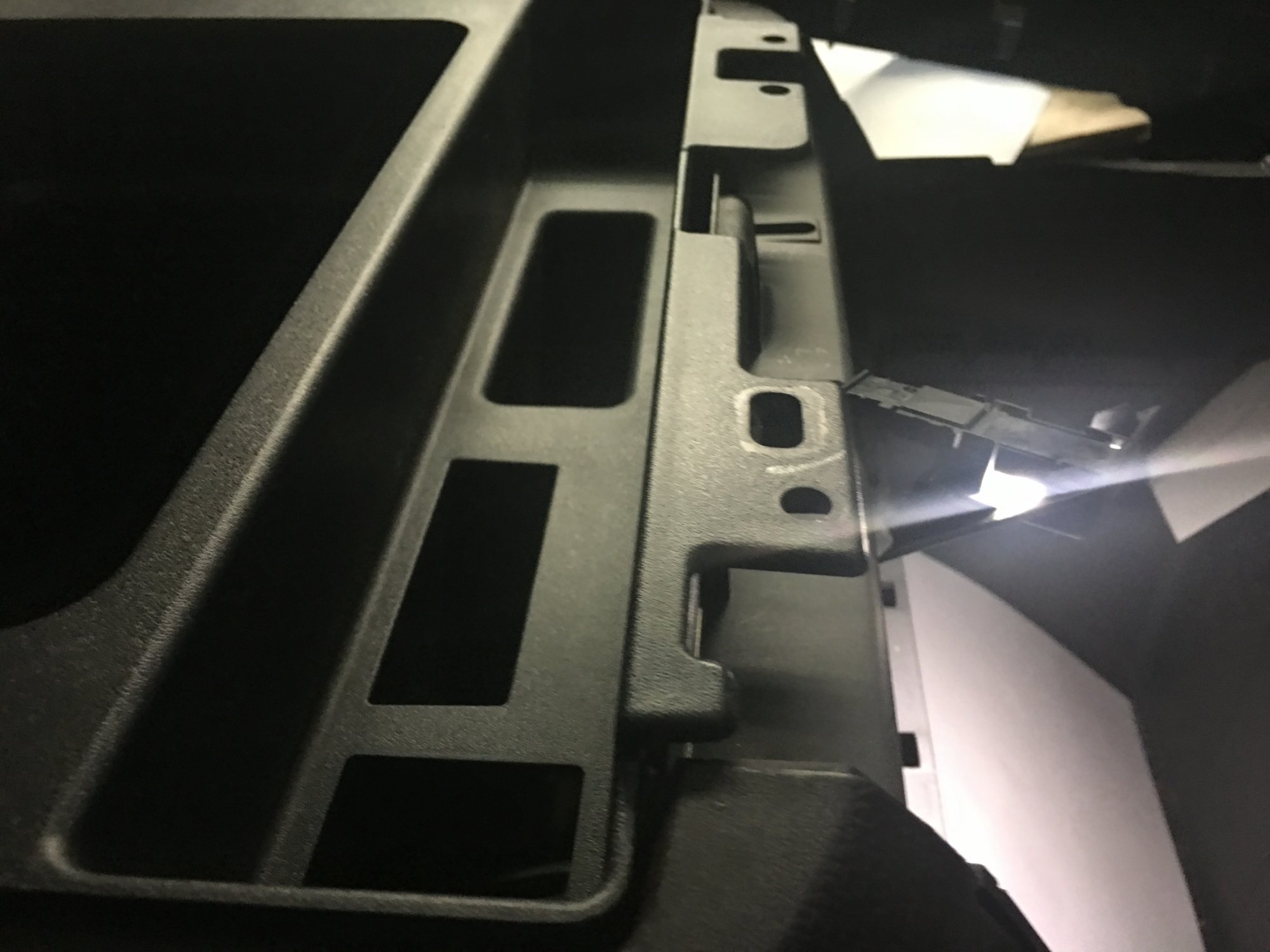 K2xx SUV Center Console Cooler Retrofit 20142018 Silverado & Sierra Mods