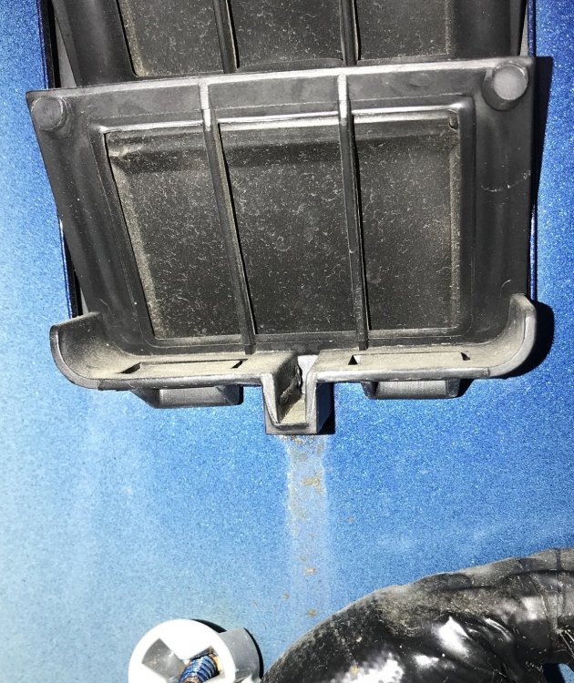 leak-marks.JPG