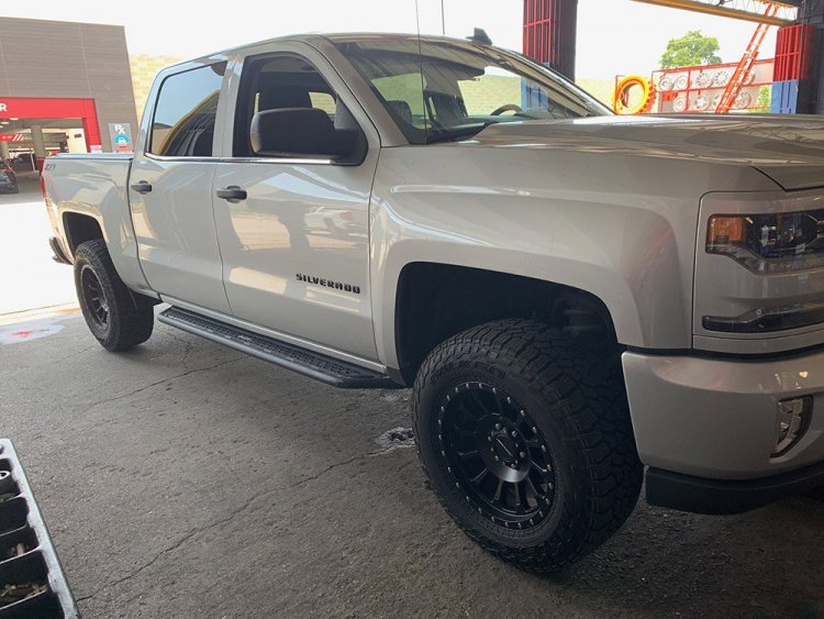 new-gmc-wheels.thumb.jpg.1e505ae3558966d79b8c7eac3dedfcd8.jpg