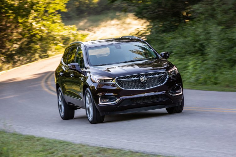 2020-Buick-Enclave-Avenir-001.jpg
