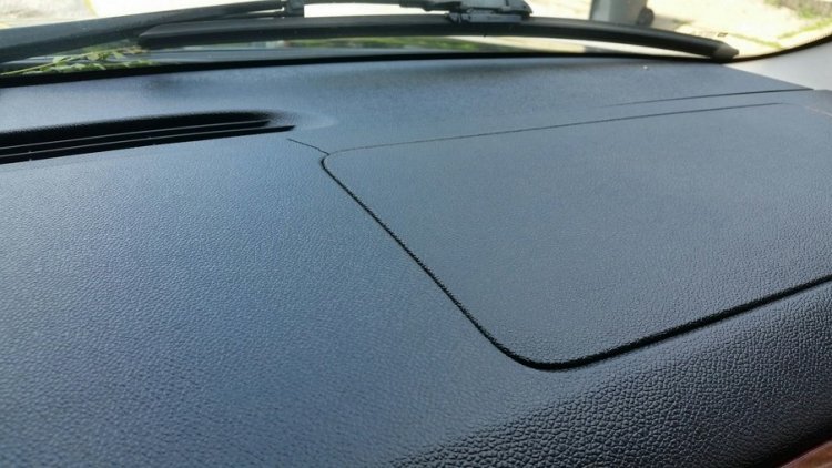 P Side Dash Crack 1 Resized.jpg
