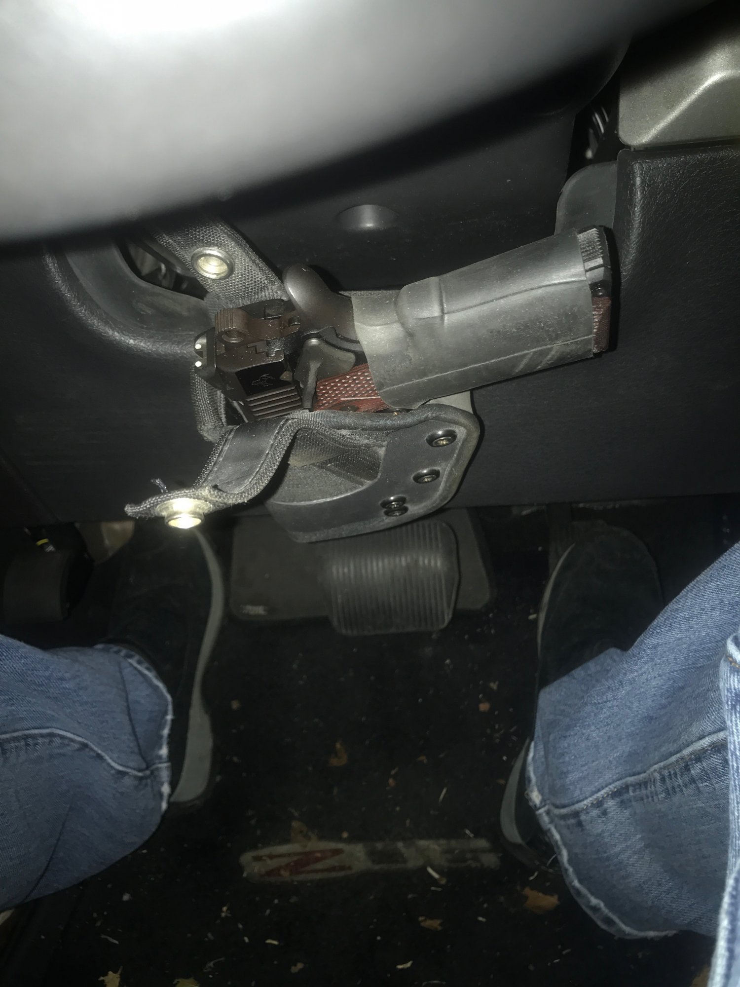 Knee bolster removal 2014 2019 Silverado & Sierra