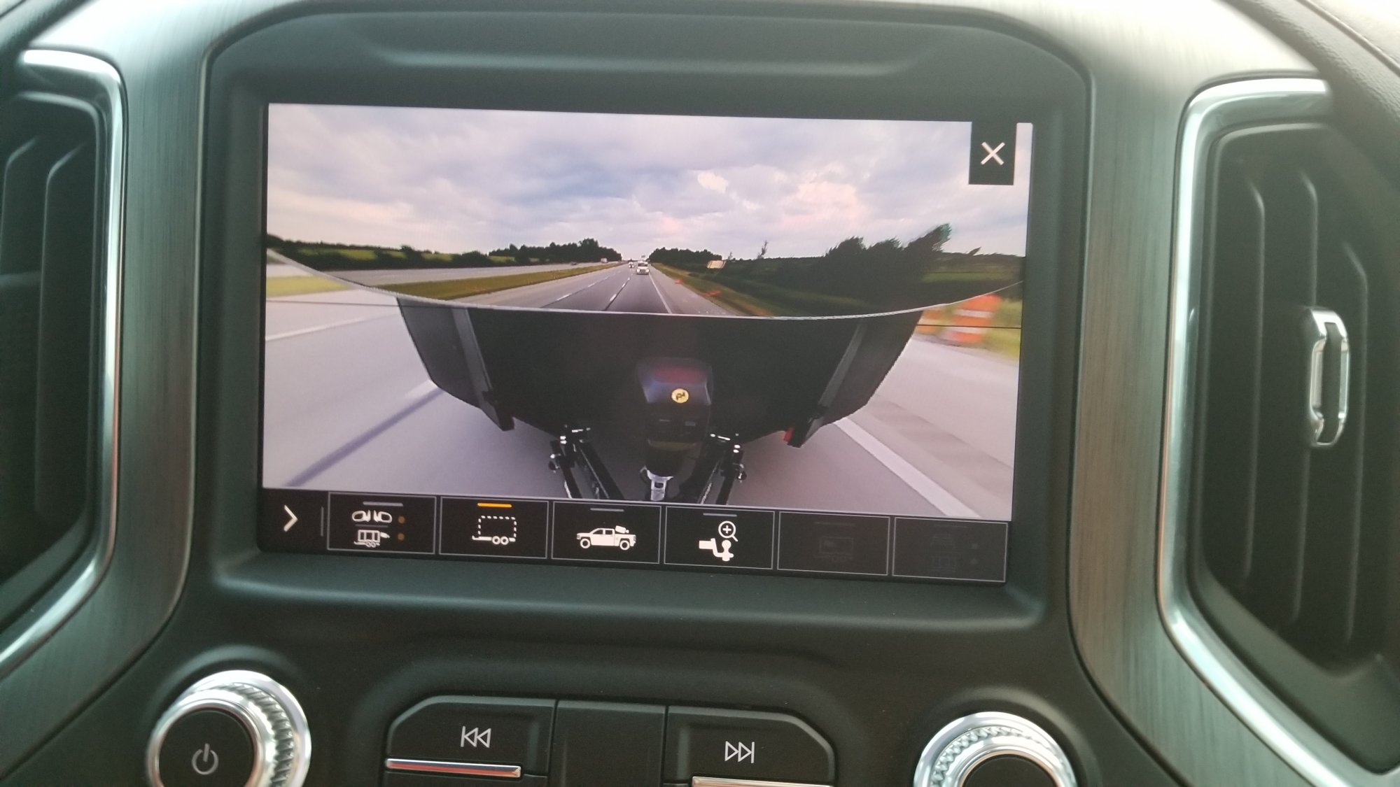 2020 TPMS/trailer cameras Page 6 20202024 Silverado HD & Sierra HD