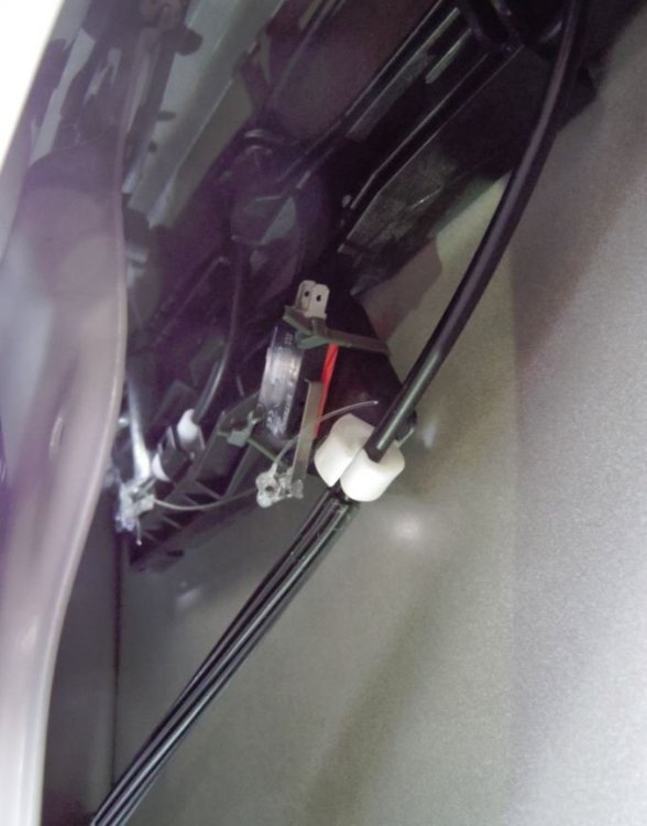 door switch 2.JPG