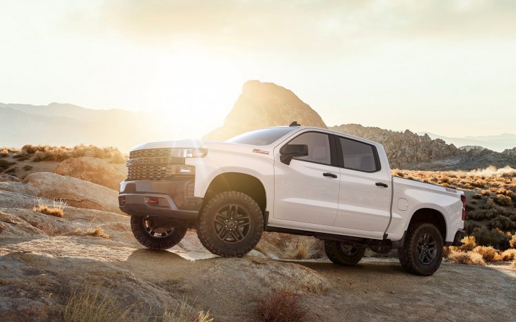 351697_2019_Chevrolet_Silverado.jpg