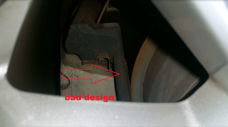 poorly made brakes.JPG