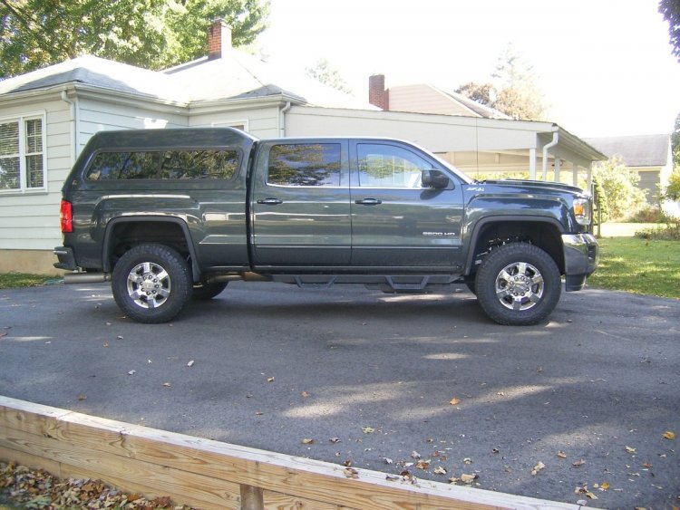 GMC Sierra After Leveling and Tires 2.JPG