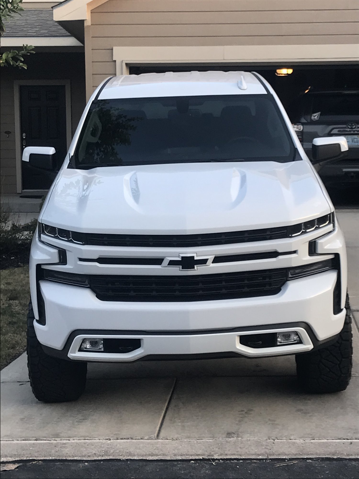 Paint matching grille, suggestions please! 20192025 Chevy Silverado