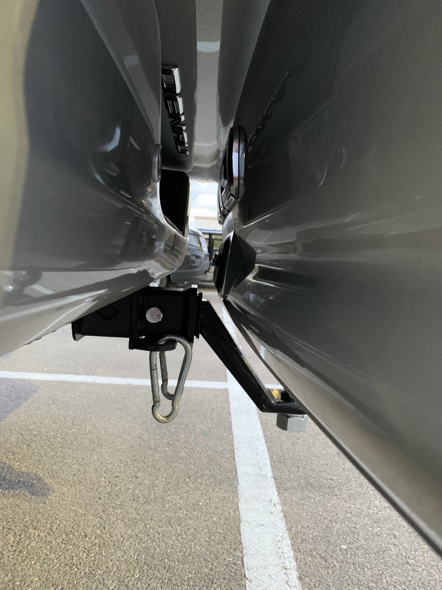 Disable multi pro tailgate with a hitch on? 20202024 Silverado HD