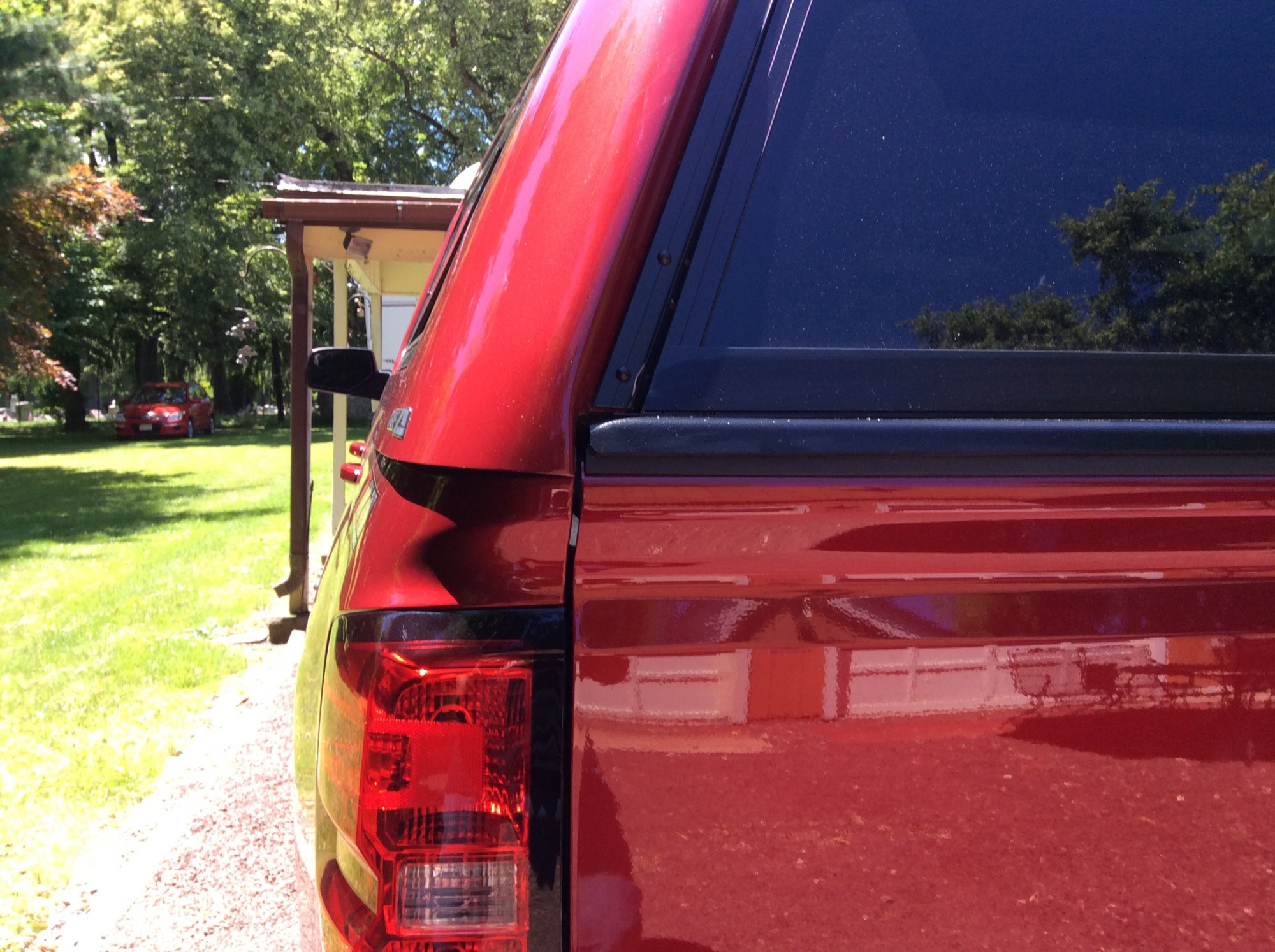 ARE VS. LEER TRUCK BED CAPS 2014 2019 Silverado & Sierra GM
