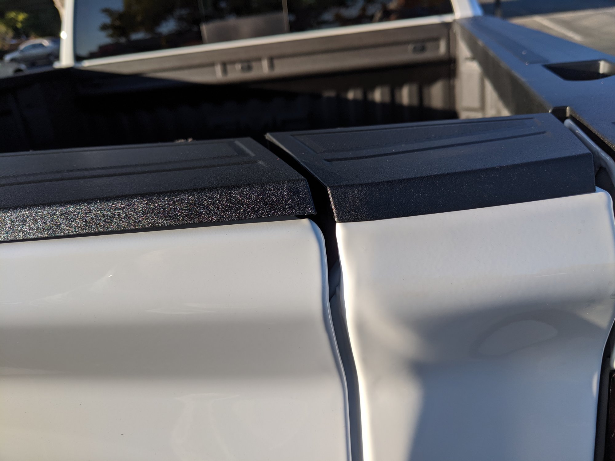 Plastic Tailgate cap popping up 20192025 Silverado & Sierra GM