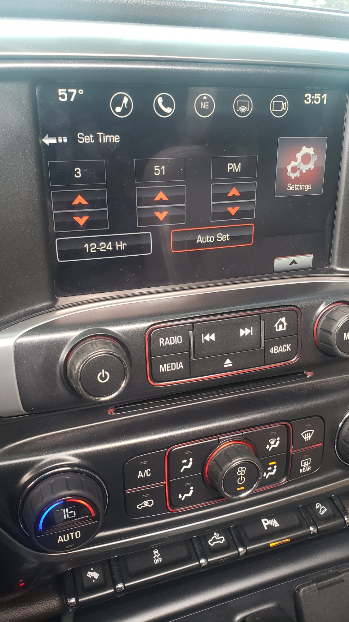 Clock Does NOT Keep Time 2014 2019 Silverado & Sierra