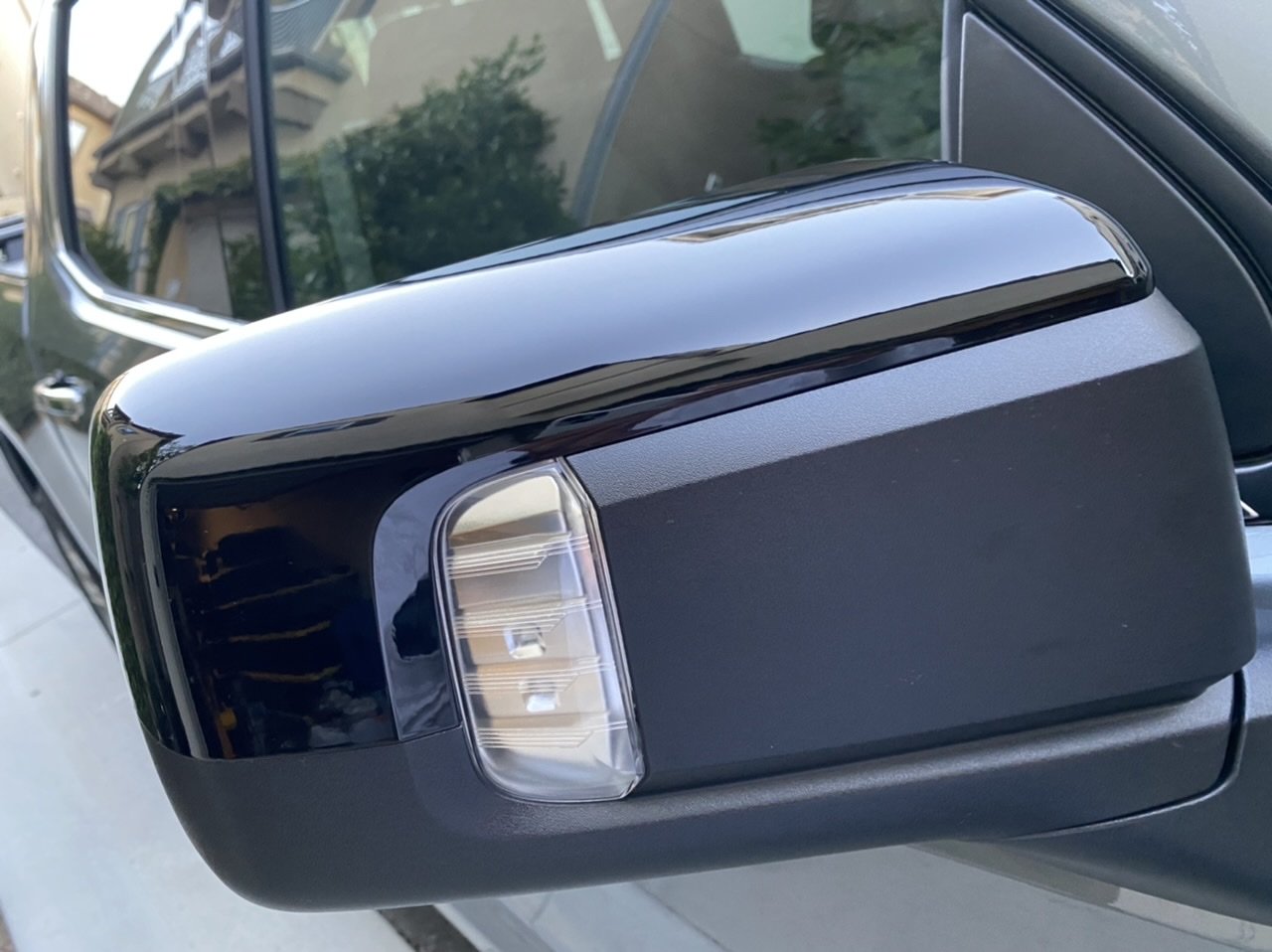 How to replace the side mirror caps on your 2019 Silverado Page 4