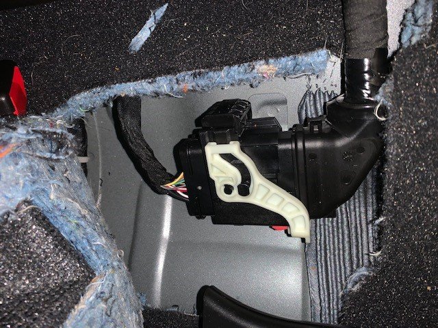 694955518_benchconnector.jpg.e2147a8025d9c973edecfa07928c6424.jpg
