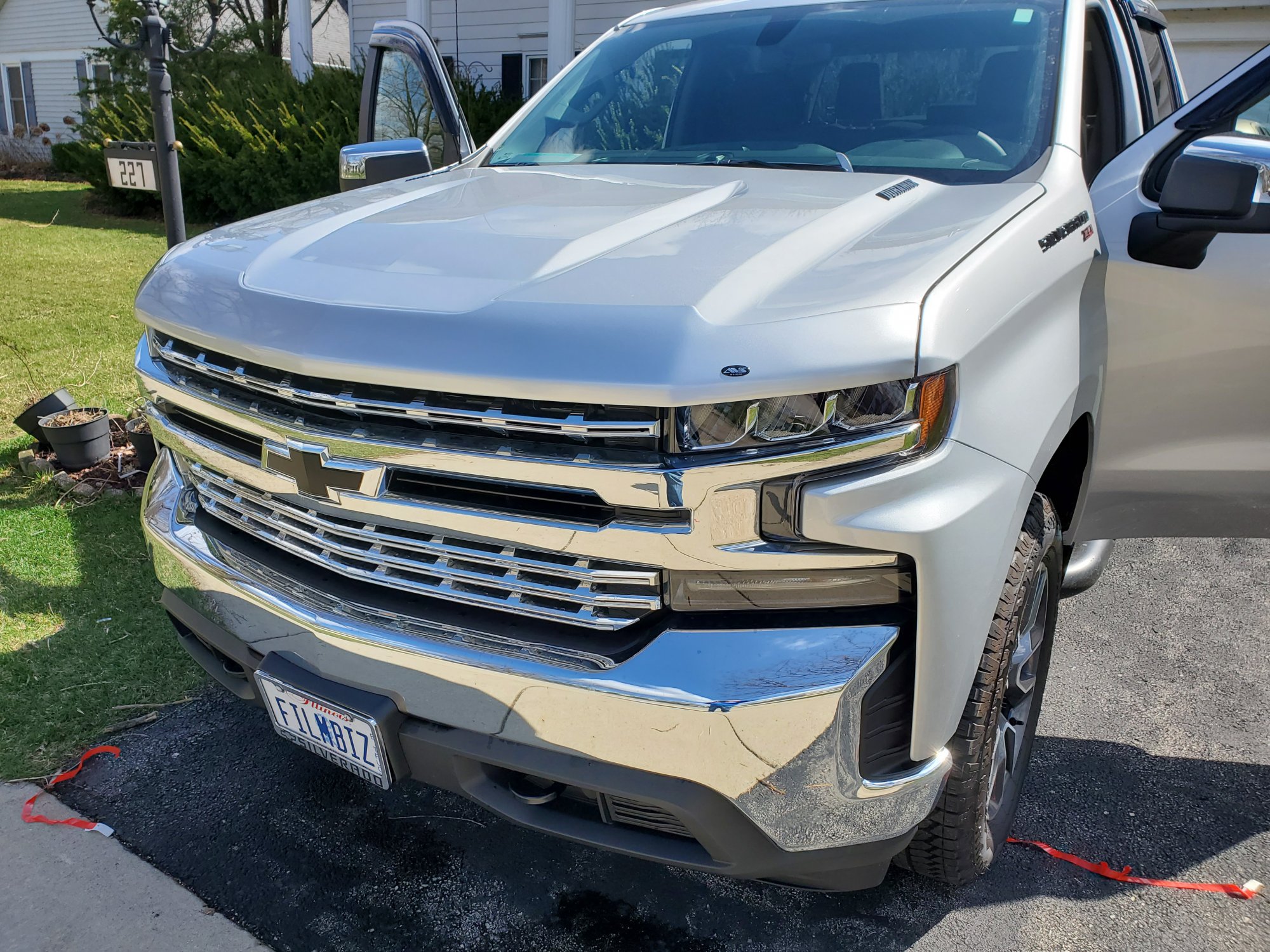 Just Installed the New Lund/AVS bug shield 20192025 Silverado