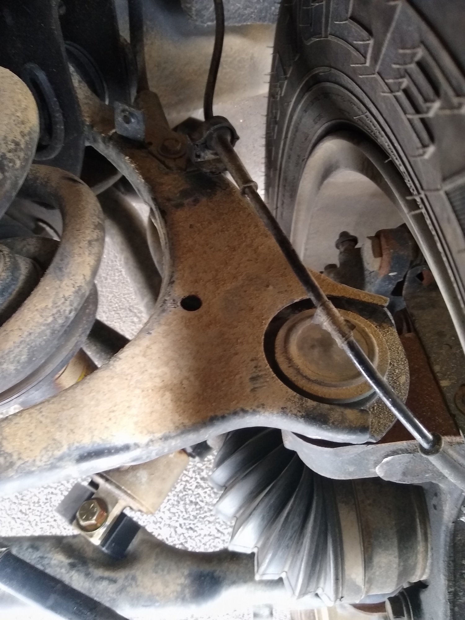 Stock tires rubbing contral arm? 2014 2019 Silverado & Sierra