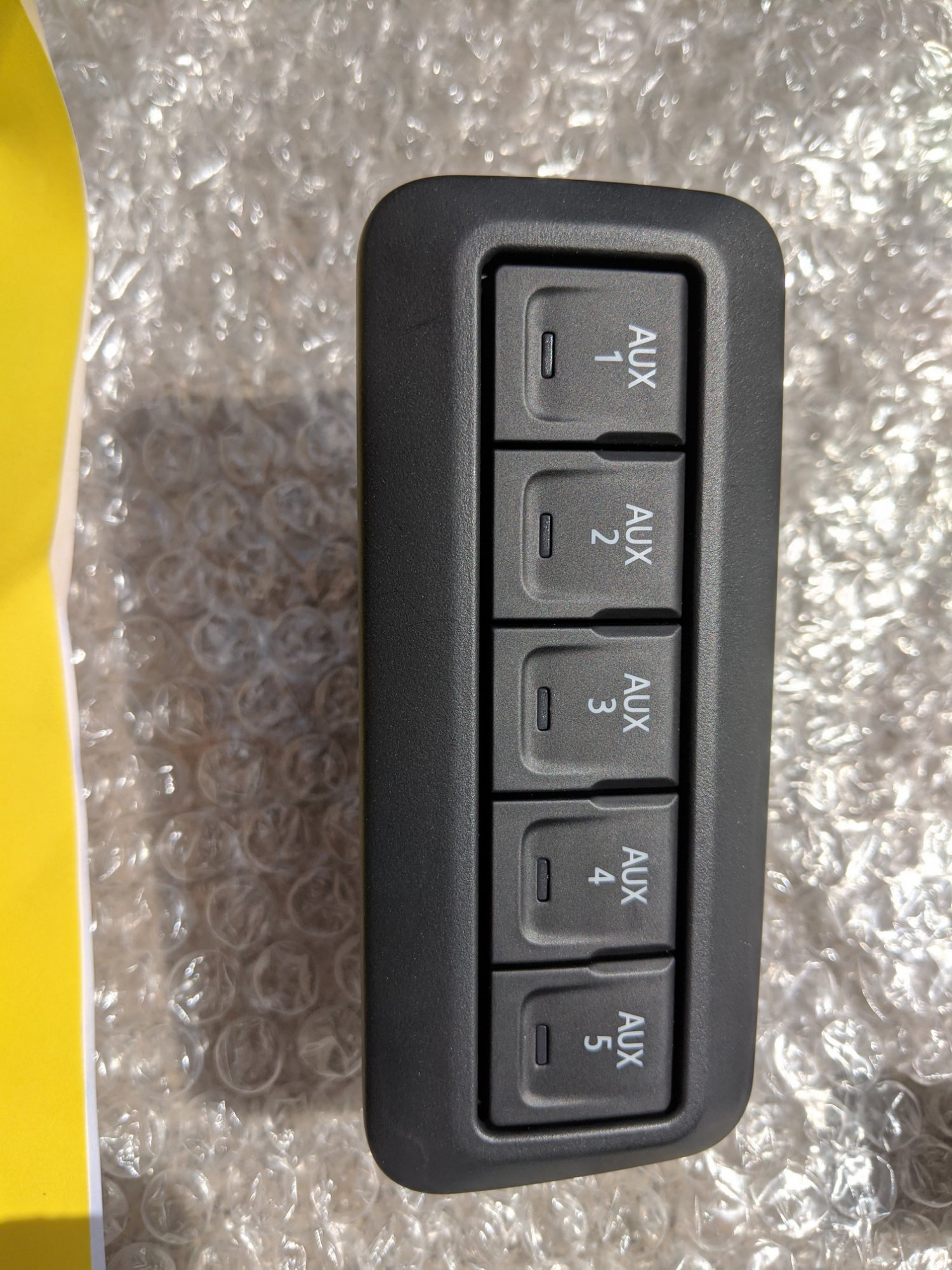 Upfitter / Aux Switch Kit Complete ****SOLD 51220**** 20202024