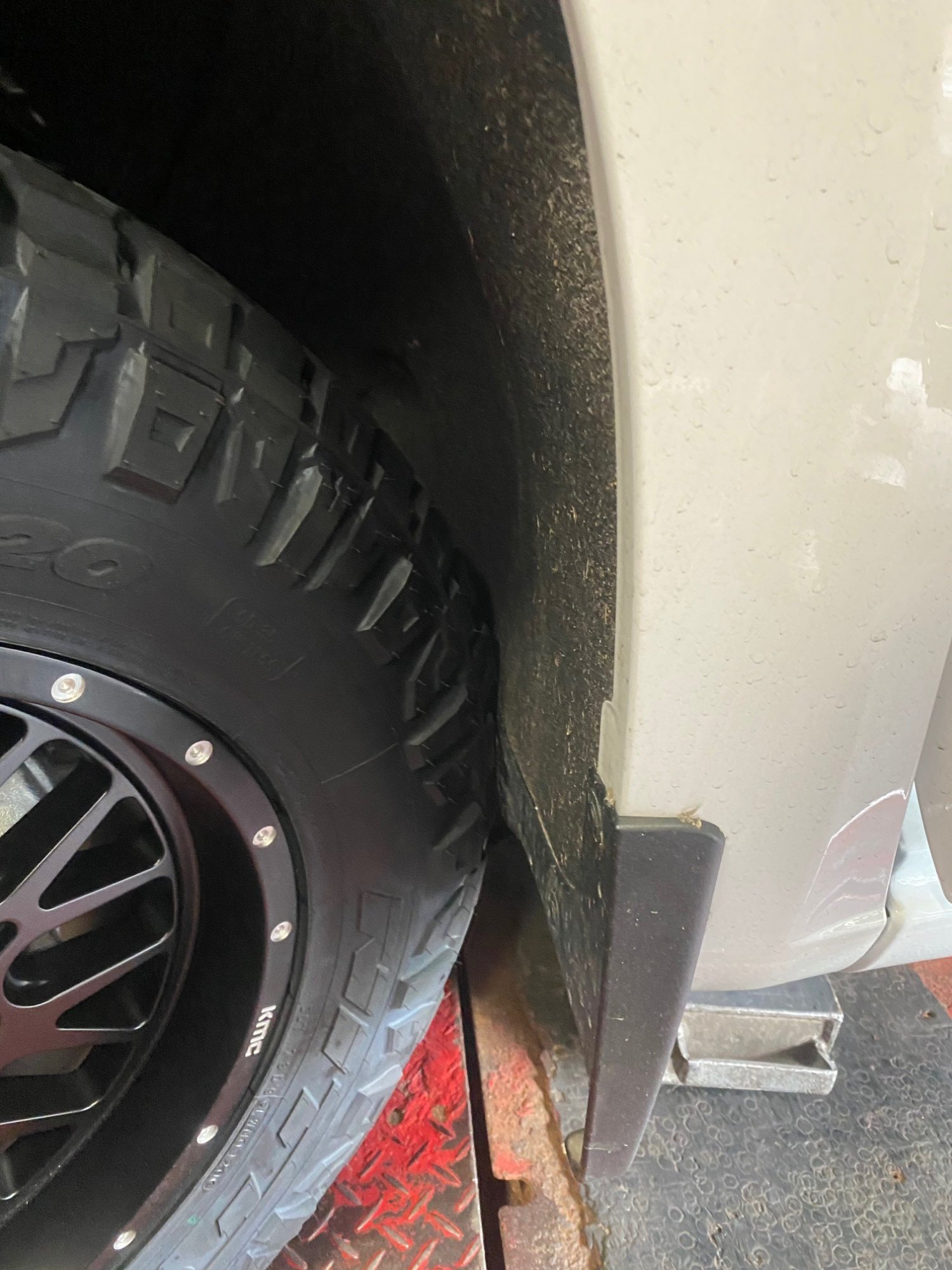 Trail Boss Readylift 2.0 SST tires? 20192025 Chevy Silverado & GMC