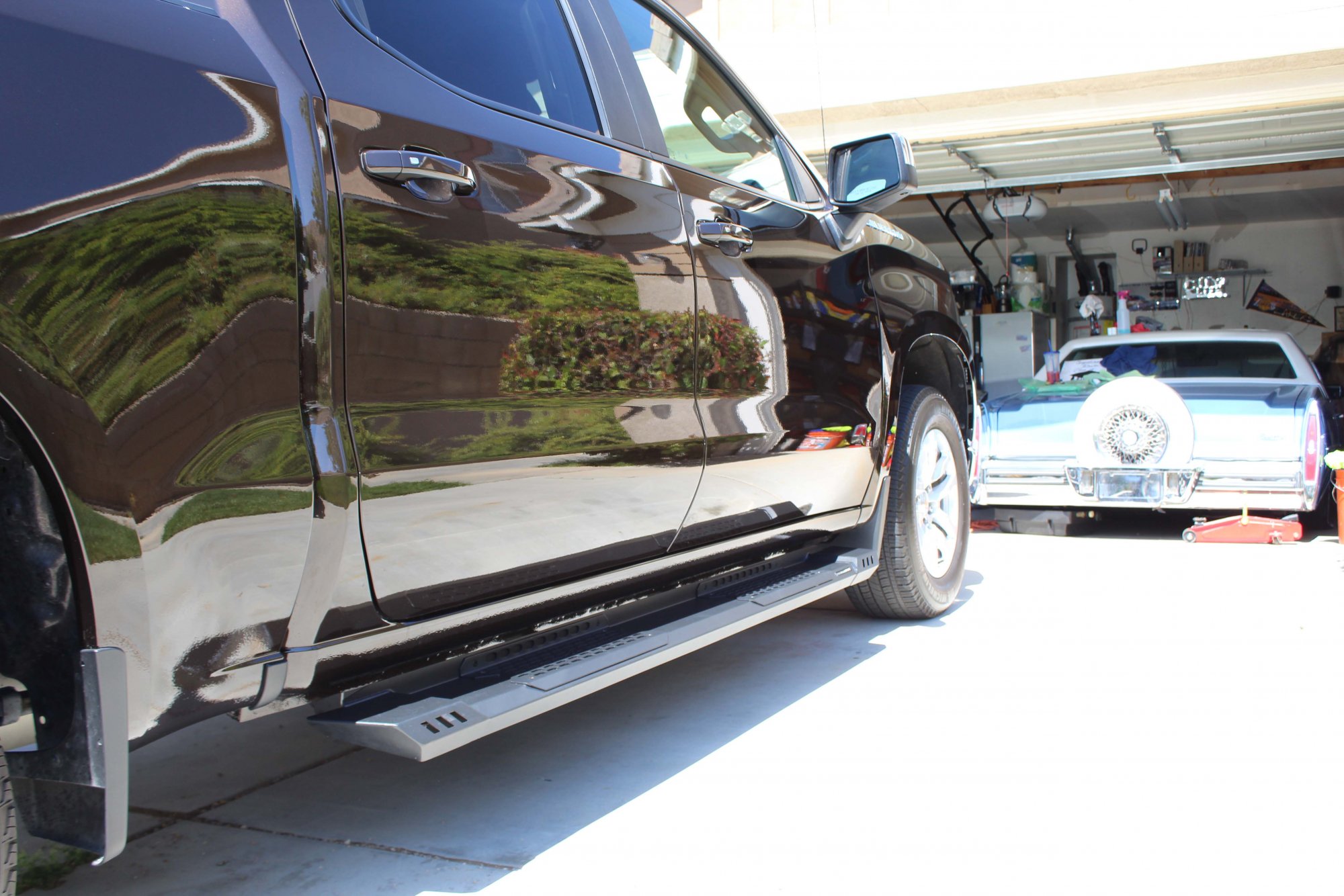 Assist steps / running boards 20192025 Silverado & Sierra