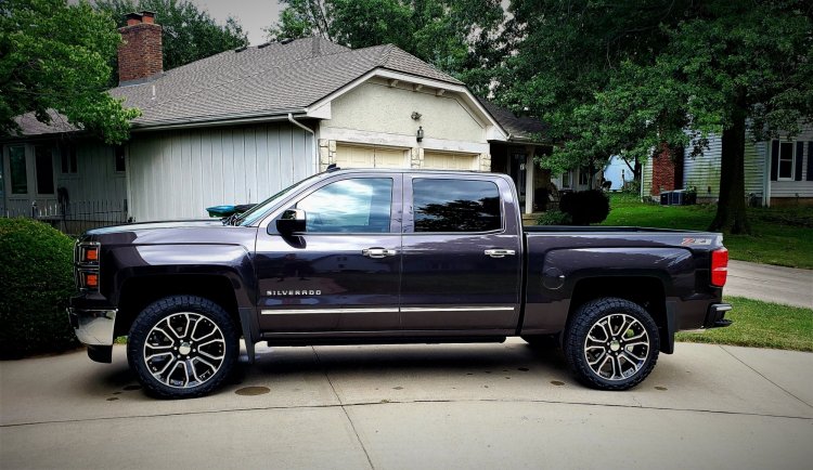silverado1.thumb.jpg.7b3538daf25cdecb9ad433320cbfef9e.jpg