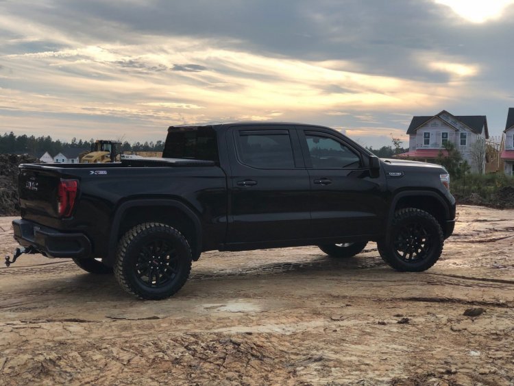Truck2.thumb.jpg.1239cd8b590f1163b4b00aa2131b7457.jpg