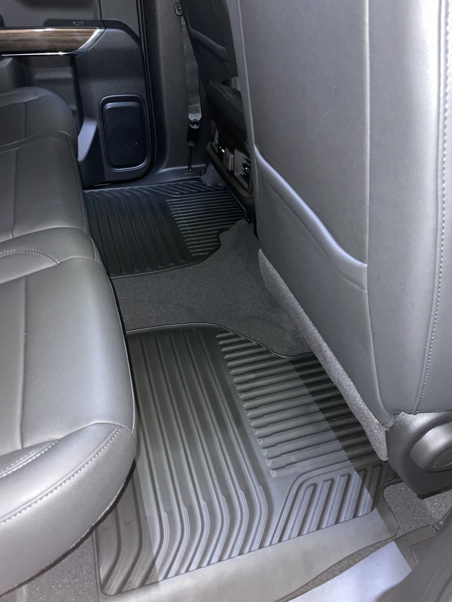 "Z71 AllWeather Floor Liners"? 20192025 Silverado & Sierra GM