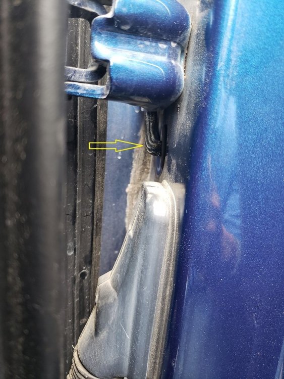 Fuse relay box pass through.jpg