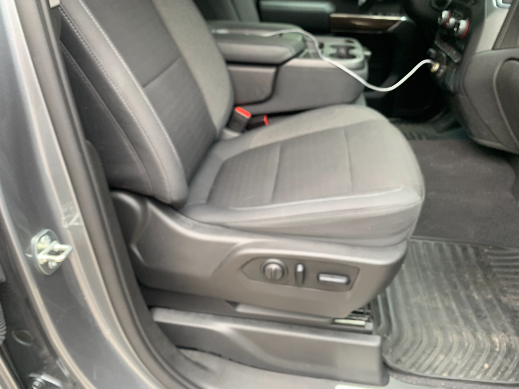 2020 Chevy Silverado LT manual passenger seat to power passenger seat swap 20192021 Silverado