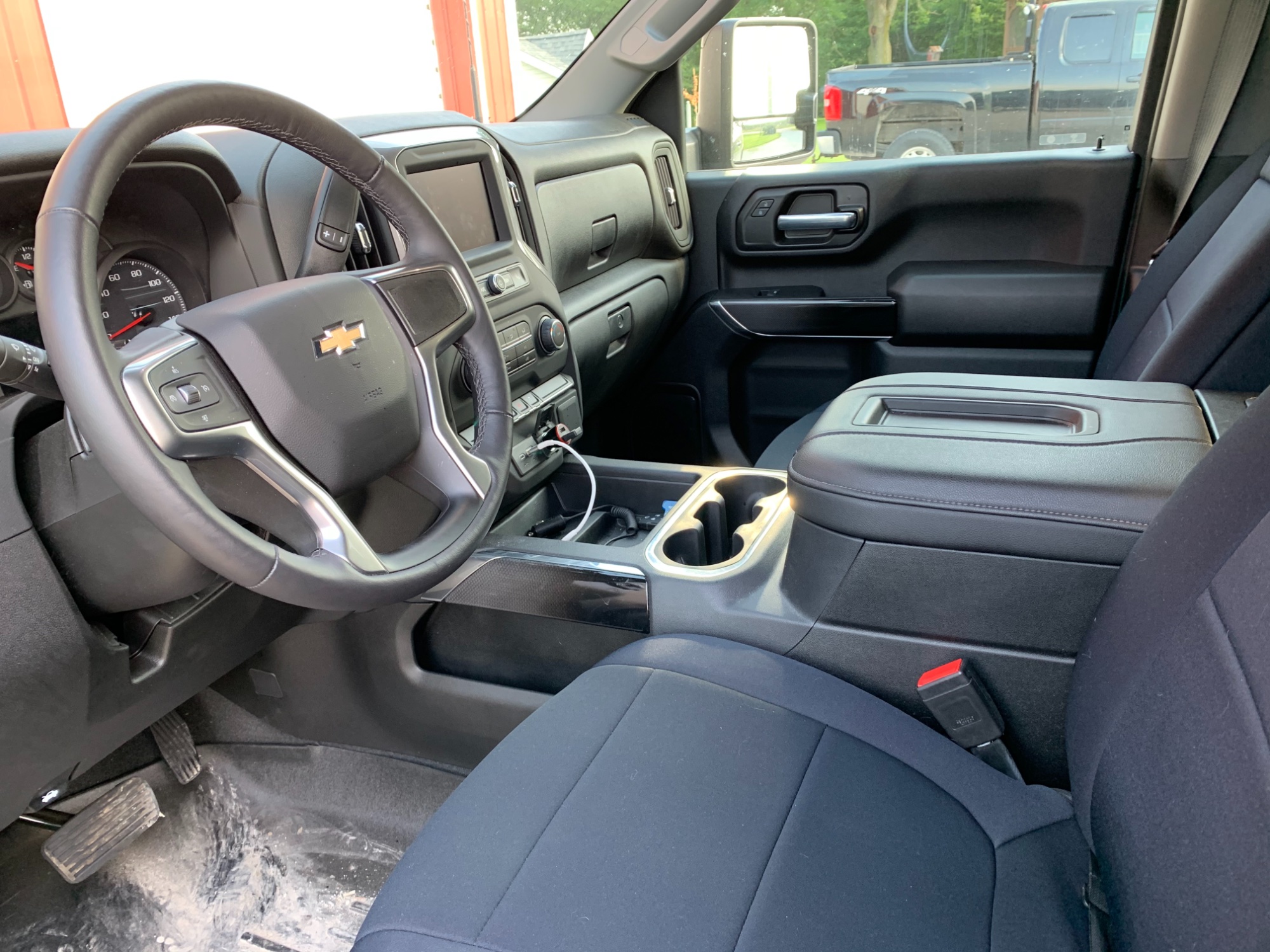What consoles/jump seats fit? 20202024 Silverado HD & Sierra HD Mods