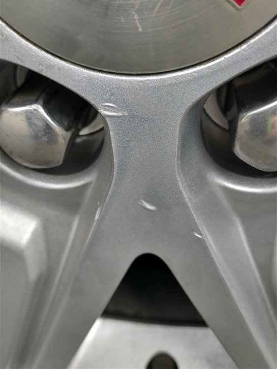 610156955_Wheeldamage.thumb.jpg.54c6c1929908596d594ea86a56015131.jpg