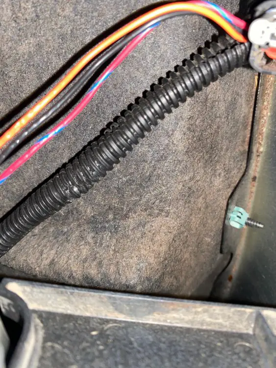 Right side running lights blowing fuse 20202024 Silverado HD