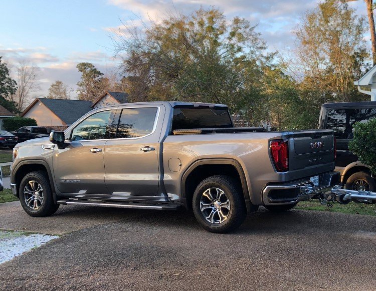 GMC.jpg.4a6c309510a4a0a712ce62ad4004a9a5.jpg