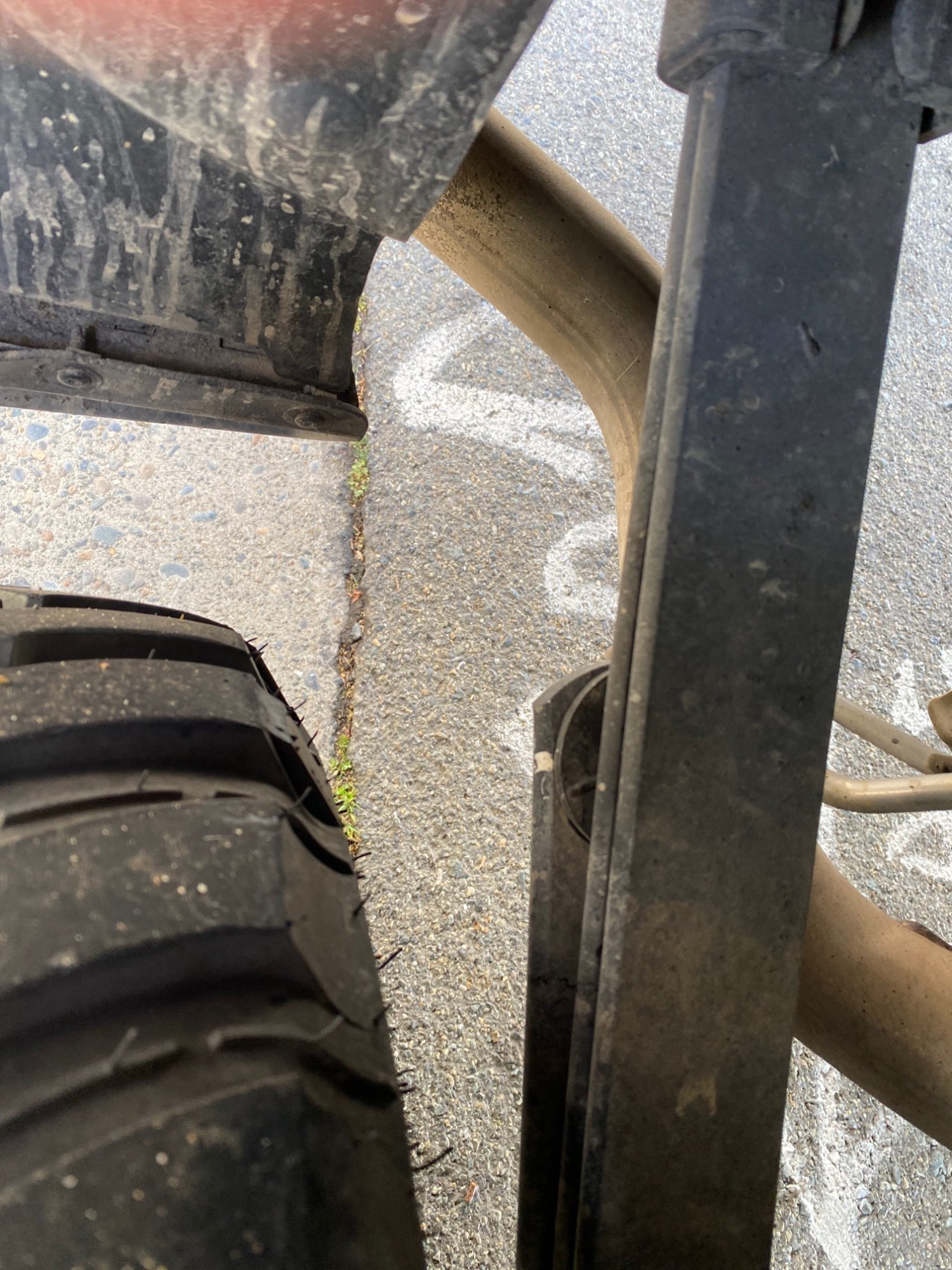 Bent leaf spring 20192025 Chevy Silverado & GMC Sierra Troubleshooting