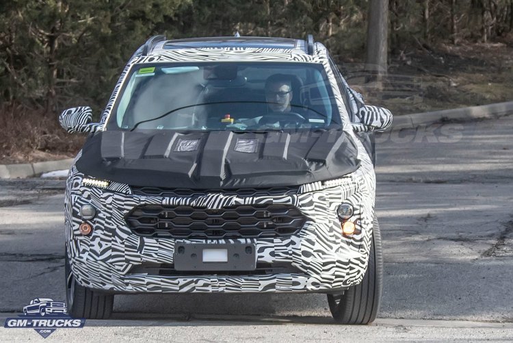 ChevyCompMidCUV.ld01.KGP.jpg