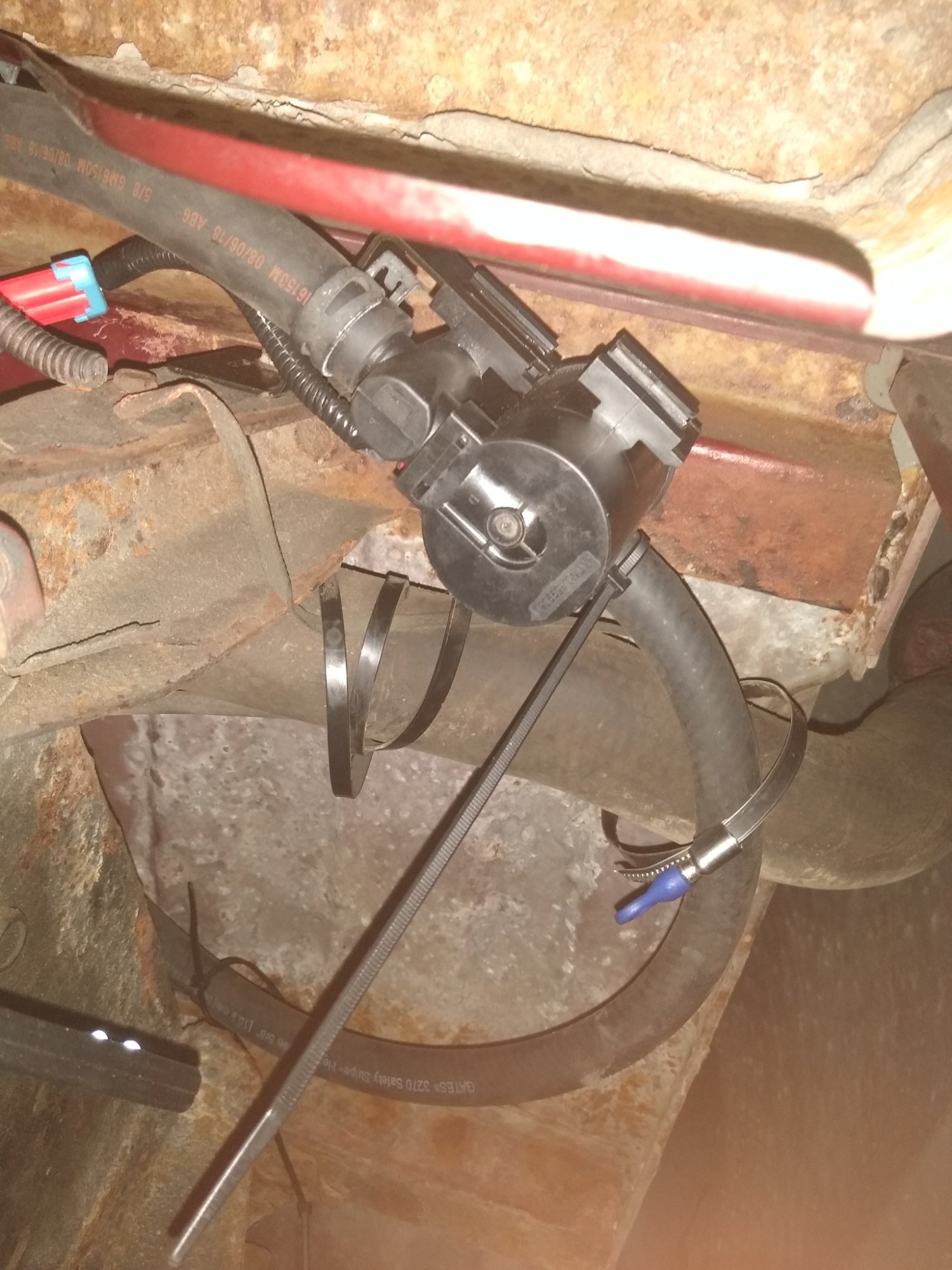 2002 Chevy Silverado EVAP vent solenoid and vent valve location? 1999