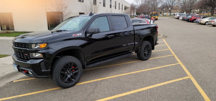 2039900716_2021Silverado2.thumb.jpg.889f468d65ac73409692c330c6b58117.jpg