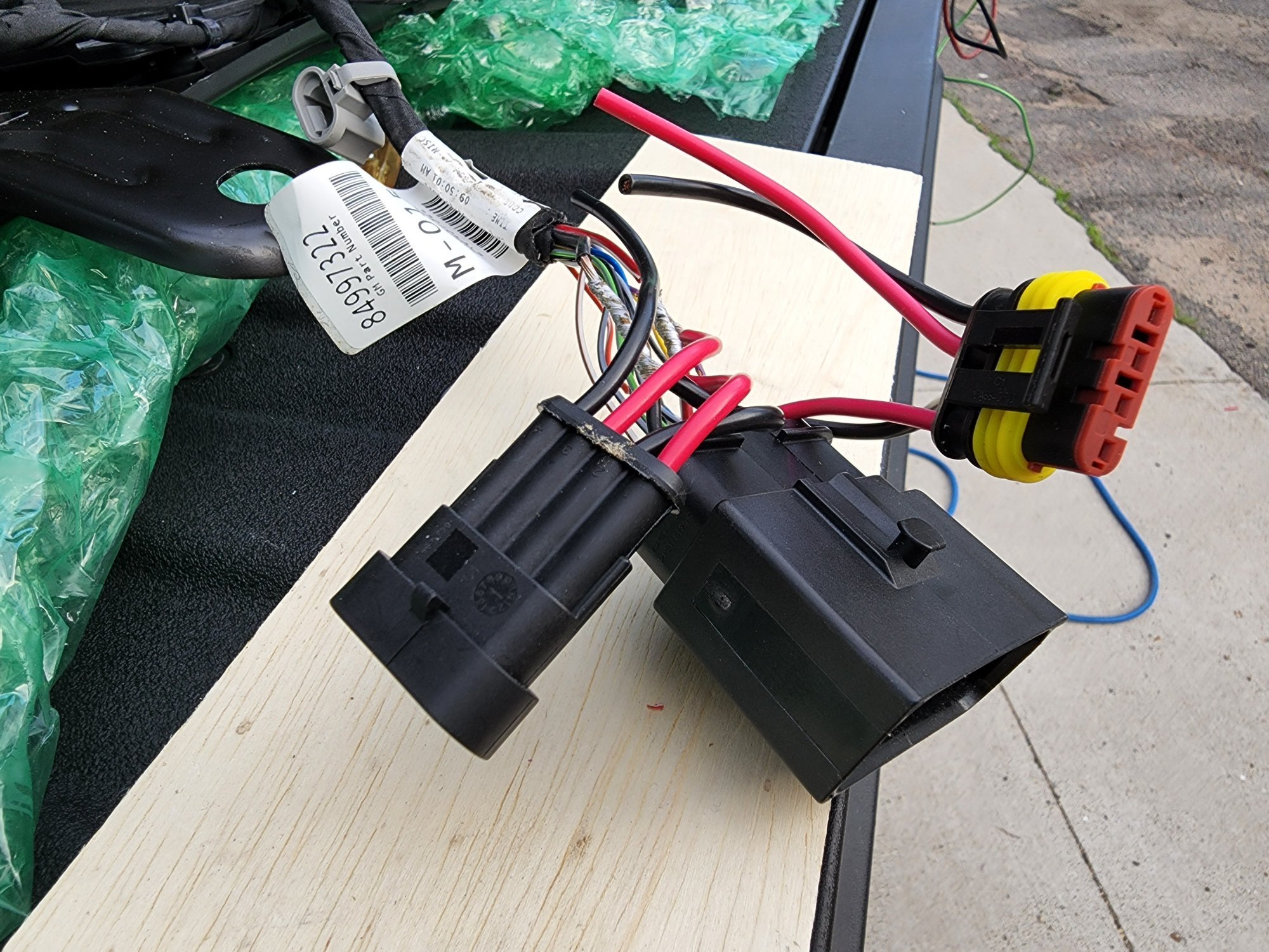 Center Console Wiring 20192025 Chevy Silverado & GMC Sierra Mods