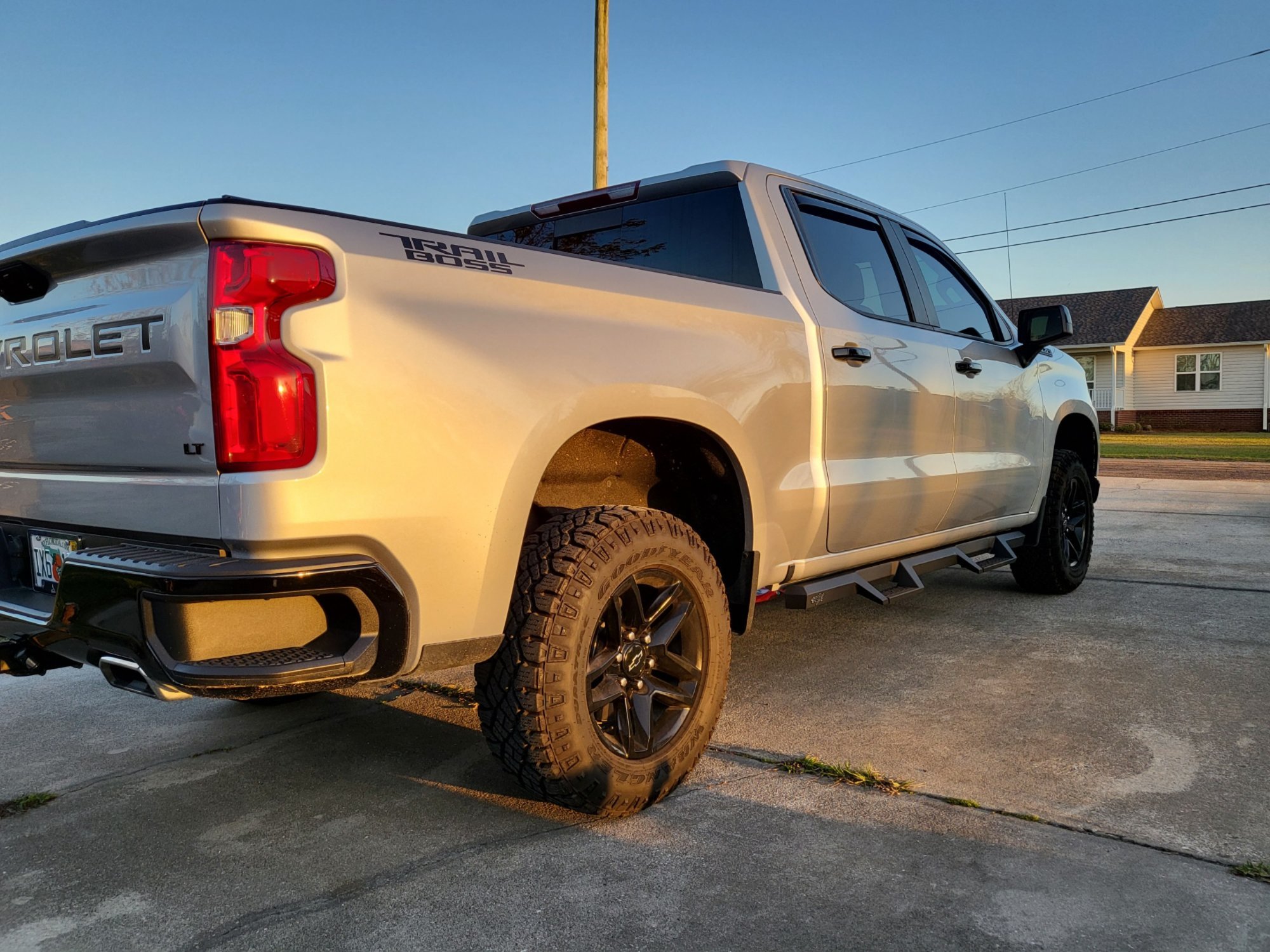 Chevy trail boss side steps store