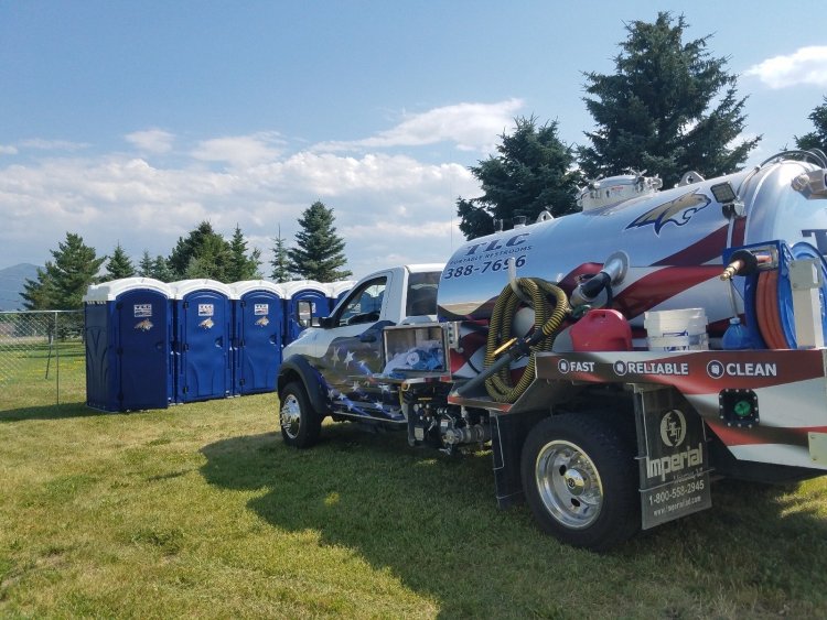 pooptruck.thumb.jpg.8bfc0c016c3d11e09fb2d4ca4b81408f.jpg