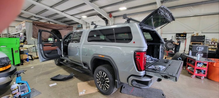 '24 GMC 2500HD & Leer Cap install.jpg