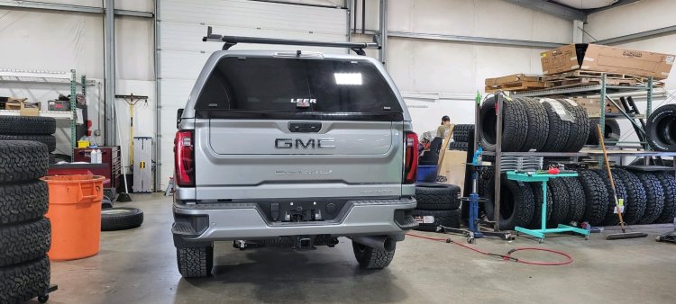 '24 GMC HD & LEER mounter rear camera..jpg