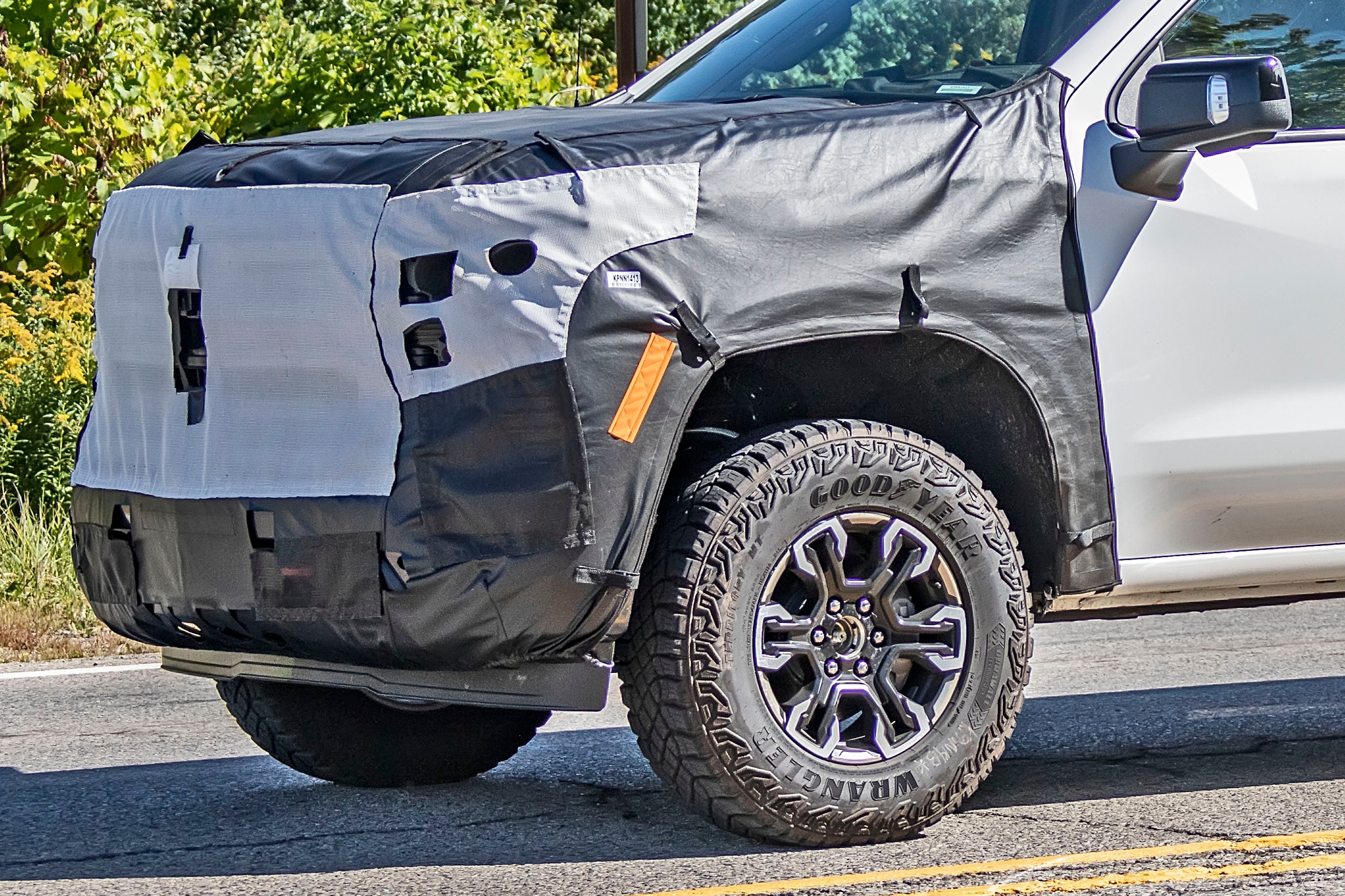 Spy Shots: 2022 Chevy Silverado and GMC Sierra