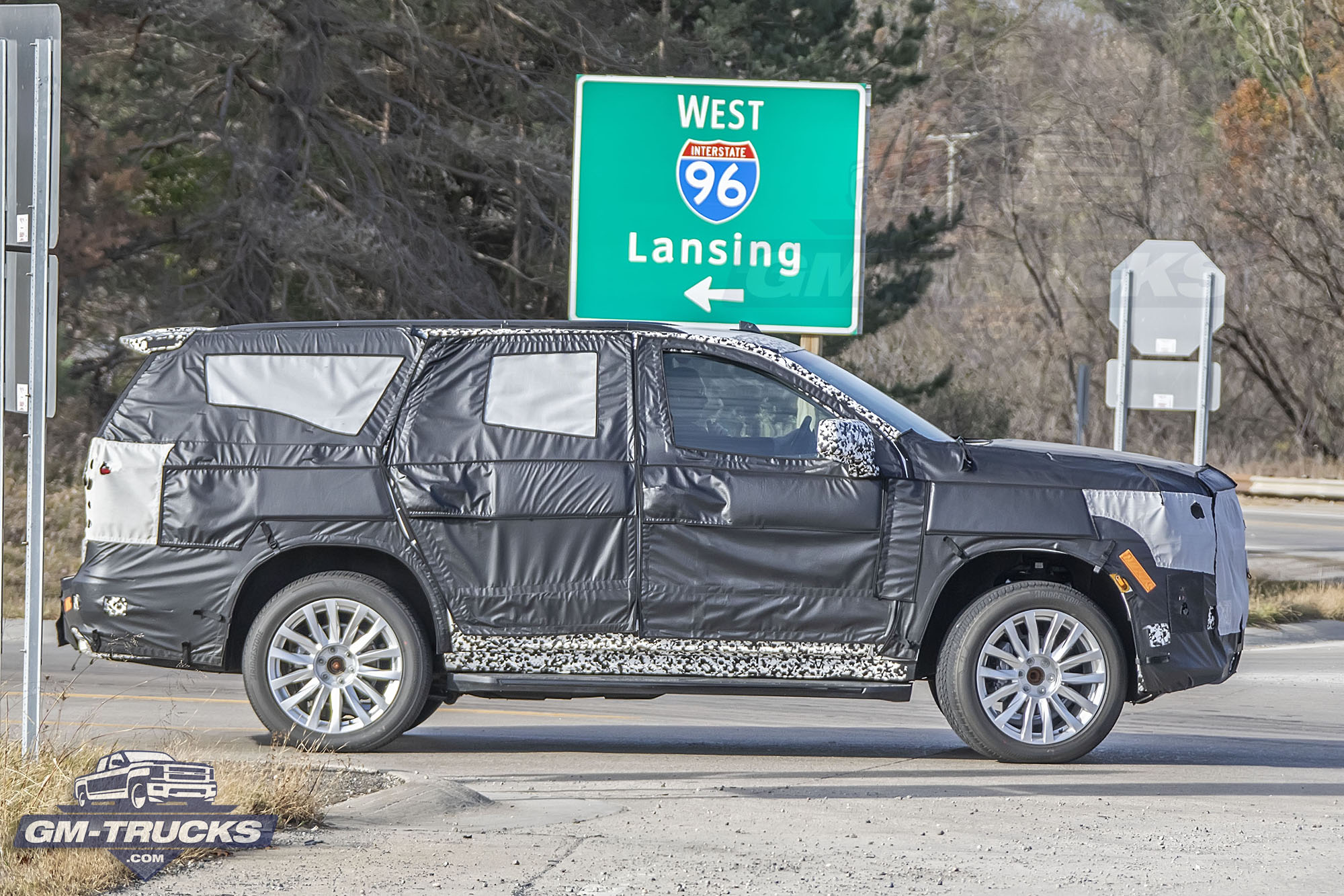 Camouflaged Cadillac Escalade Photographed - Left Over Test Bed Or High Performance Prototype?