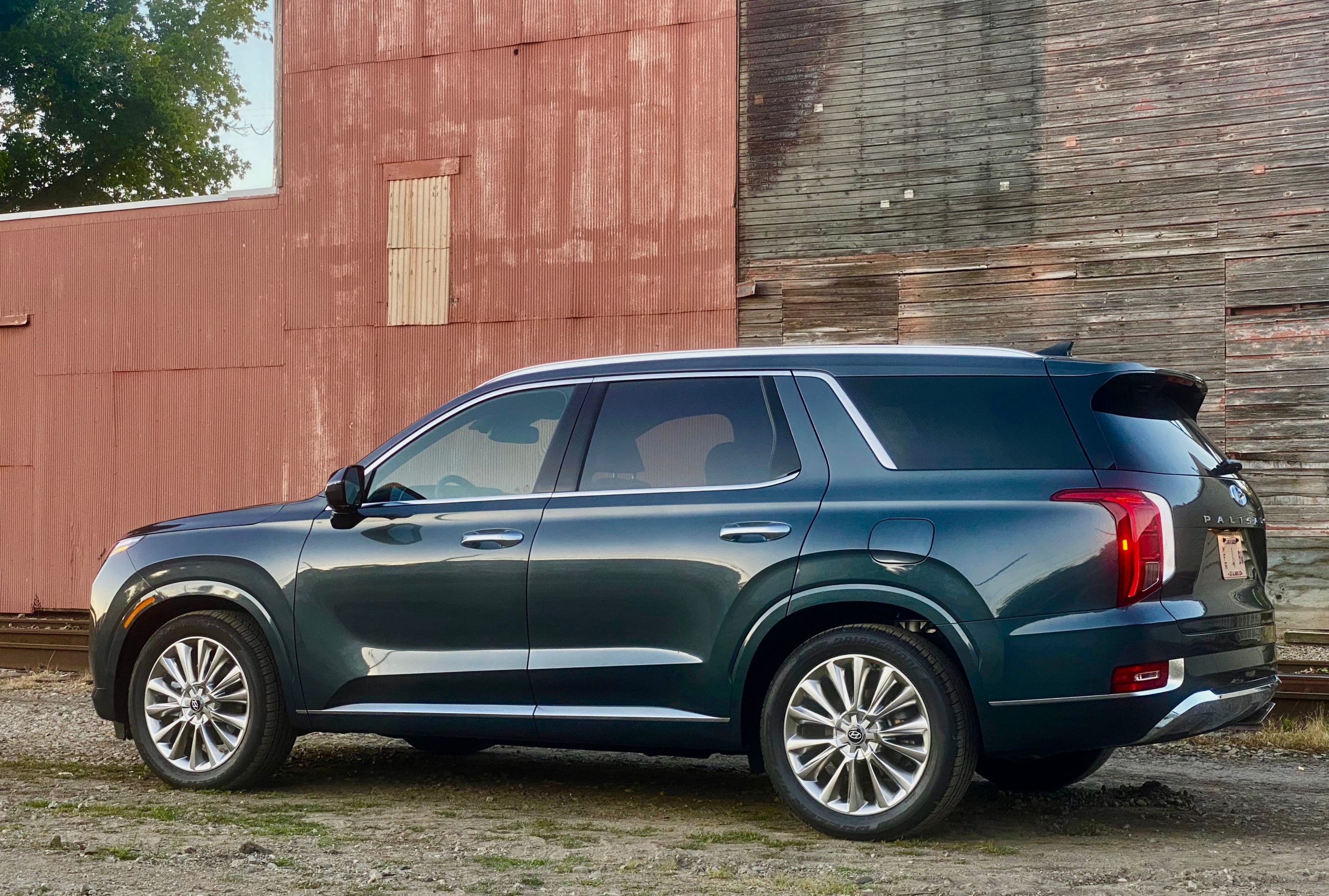 Competitive Review: 2020 Hyundai Palisade Is A Three Row Family Fun Mobile