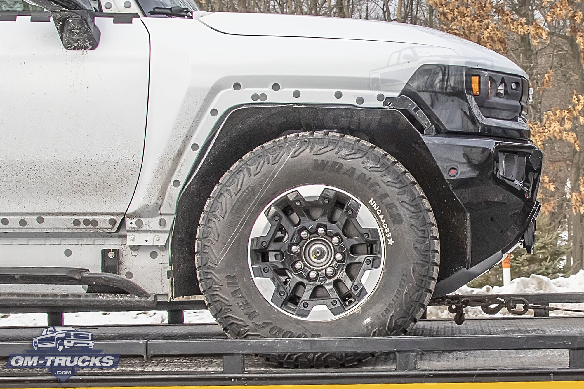 [Spy Shots] GMC HUMMER EV Caught Testing For The First Time